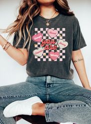 Colorful Candy Heart T-Shirts - Unique Valentine's Day Tees With Positive Affirmations Memorable Gifts For Teachers Unis