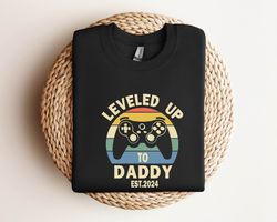 Leveled Up To Dad Tee, New Dad 2024 ,Dad Gamer T Shirt, Est 2024, Dad To Be Shirt, Fathers Day Gift, Gift For Hus