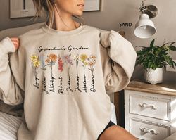 Custom Birthflower Grandmas Garden Sweatshirt, Personalized Sweatshirt, Moms Garden Sweatshirt, Gift for Grandma, Person