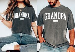 Comfort Colors Grandma And Grandpa Shirt, New Grandma Shirt, Gift For Grandpa, Pregnancy Announcement Shirt, Christmas G