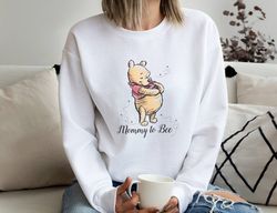 Mommy To Bee Sweatshirt, Pregnancy Reveal Shirt, Disney Pooh Mommy Shirt, Gift for Mom, Custom Mom Shirt, Mama Shirt, Ne