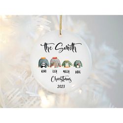 Personalised Christmas Jumper Family Ornament, Ceramic Xmas Tree Bauble, Ugly Sweater Round Hanging Decoration, Family H