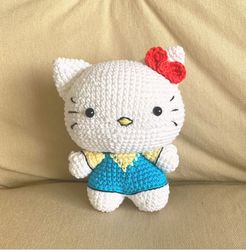 Hello Kitty amigurumi