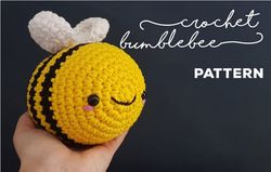 Crochet the Amigurumi TikTok Bee  Hooked by Robin