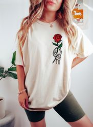 Skeleton Holding Rose Oversized Vintage T-Shirt, Skeleton Shirt, Halloween Shirt