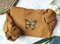 Butterfly embroidered sweatshirt,Brown sweatshirt crewneck,Fall Sweatshirt,vintage sweatshirt