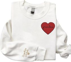 Givesmiles Custom Embroidered Grandma Heart In Chest Sweatshirt, Embroidered Sweatshirt For Mom