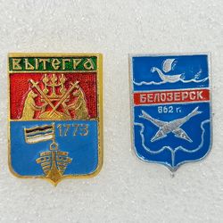 Vintage pin badge Coats of arms of cities of the USSR 2 pieces
