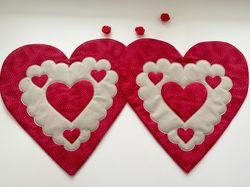 SWEET HEARTS Valentine's Day Quilted Placemats, Set of 2/4 red table mats for Valentine's Day, set of 2 red candle mats