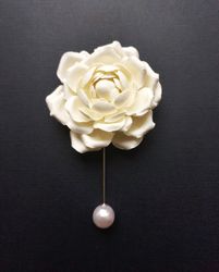 Ivory cotton rose brooch, Ivory rose lapel pin, White rose boutonniere, Wedding lapel pin, Textile ivory rose brooch