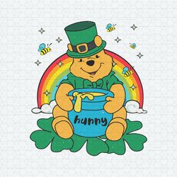 Winnie The Pooh And Hunny With Shamrock PNG