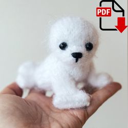 Little seal knitting pattern. Knitted amigurumi seal step by step tutorial. DIY knitted gift. English and Russian PDF.