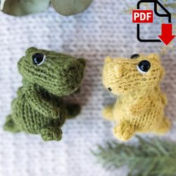 Tiny Dino knitting pattern. Knitted amigurumi dinosaur miniature step by step tutorial. DIY dragon tiny gift.