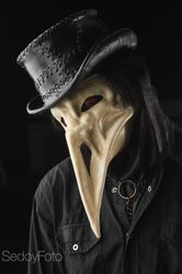 Leather mask The Plague Raven / handmade / plague doctor mask / geek / halloween / gothic / beak mask / Sandman