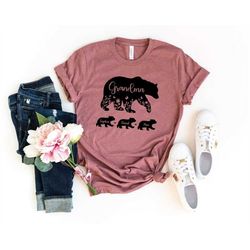 Custom Grandma Shirt, Mothers Day Gift for Grandma, Floral Bear Grandma Sweater, Personalized Grandkids Names Shirt for