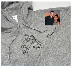 customized family photo embroidered sweatshirt, outline photo sweatshirt, gift for father mother, family photo embroider