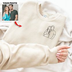 personalized portrait from photo embroidered sweatshirt, photo sweatshirt, family portrait, custom couple portrait, embr