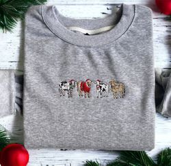 Embroidered Highland Cow Santa Christmas Sweatshirt Christmas Cows Sweatshirt Women Christmas Sweater Crewneck Winter Sw