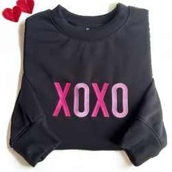 Embroidered Valentines Day Sweatshirt Embroidery XOXO Sweater Valentine Shirt Valentines Crewneck Heart Sweater Love Shi