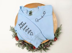 custom grandma sweatshirt with grandkids names on sleeve embroidered, personalized gift for grandma mother, new grandma