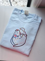 Snow White and Prince Embroidered Shirt Princess Valentine Crewneck  Disney Valentine Embroidered Swestshirt