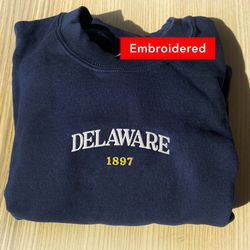 Delaware Sweatshirt embroidered, vintage crewneck