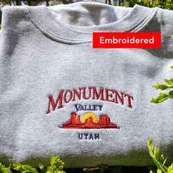 Monument Valley Sweatshirt, Utah Crewneck vintage embroidered