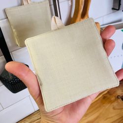 Set of 4 linen coasters with loop