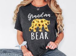 Grandma Bear Shirt, Gift For Grandma, Grandmother Shirt, Grandma Sweatshirt, Floral Grandma Shirt, Nana T-Shirt, Grandma