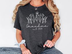 Grandma Est 2024 Shirt, New Grandma Shirt, Pregnancy Announcement Sweatshirt, New Grandmother Gift, Grandma To Be Shirt,