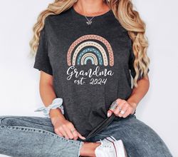Grandma Est 2024 Shirt, Pregnancy Announcement Shirt, New Grandma Shirt, Grandma Rainbow T-Shirt, Grandma Shirt, Gigi Sw