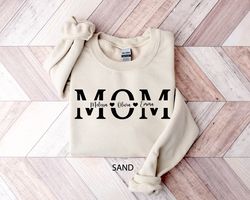 Personalized Mom Sweatshirt, Custom Mom Sweater, Mothers Day Gift, Mama Sweatshirt with Kid Names, Minimalist Cool Mom S