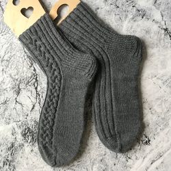 Unisex knitted wool socks