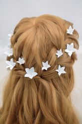 Small white stephanotis flowers hair pins. Bridal hair pieces. Wedding hair accessories. Fancy pins