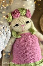 Bunny knitting pattern. Knit animal dolls