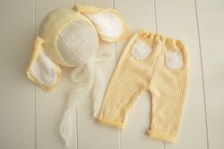 Newborn yellow bunny outfit photo prop. Pants and ears bonnet set
