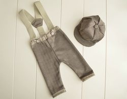 Newborn boy photo prop outfit : brown suspenders pants and cap set