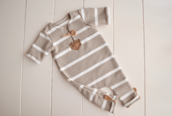 Newborn boy grey romper photo prop. New baby first photo shoot outfit , newborn photography props. Infant first picture