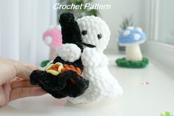 Crochet ghost plushie Pattern - Amigurumi halloween Doll Plushie PDF - Digital Patter Tutorial PDF