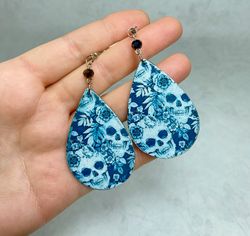 Stylish handmade earrings. Handmade jewelry.