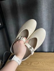 Crafted Elegance: Women's Genuine Leather Ballet Flats