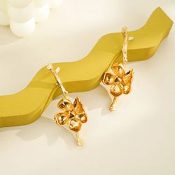 2024 New In Trending Stainless Steel Flower Dangle Rose Earrings For Women Gold Plated Anti Allergy Pins Jewelry Korean