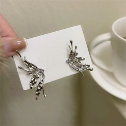 2022 new irregular metal earrings with asymmetrical temperament exquisite female earrings accessories