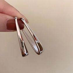 New Classic Metal Ellipse Hoop Earrings For Women Korean Simple Trendy Ms Daily Jewelry Gifts
