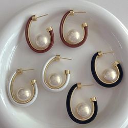 2023 New Vintage Metal Leather Geometry U shaped Pearl Earrings for Women Girls Elegant Fashion Jewelry Pendant Gifts