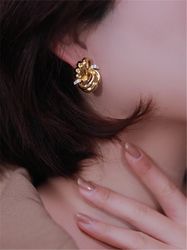 2023 novel irregular shape female earrings metallic gold zircon earrings jewelry accessories gift