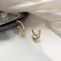 New Fashion C-shaped Heart Earrings for Women Simple Temperament Vintage Jewelry Metal Accessories 2023