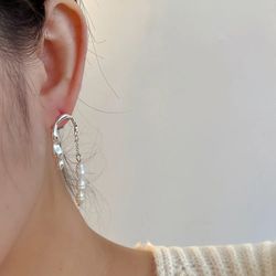 Korean Fashion Irregular Metal Freshwater Pearl Dangle Earrings for Women Simple Elegance Daily Jewelry Gift 2023