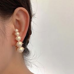 2023 Fashion pearl Earrings Womens retro ear clips Ear studs