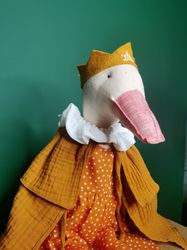 queen textile toy, linen goose toy